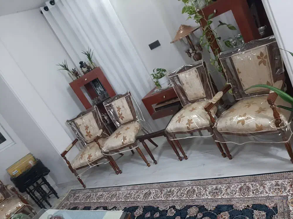 مبلمان|مبلمان خانگی و میز عسلی|شیراز, چوگیاه‎|دیوار