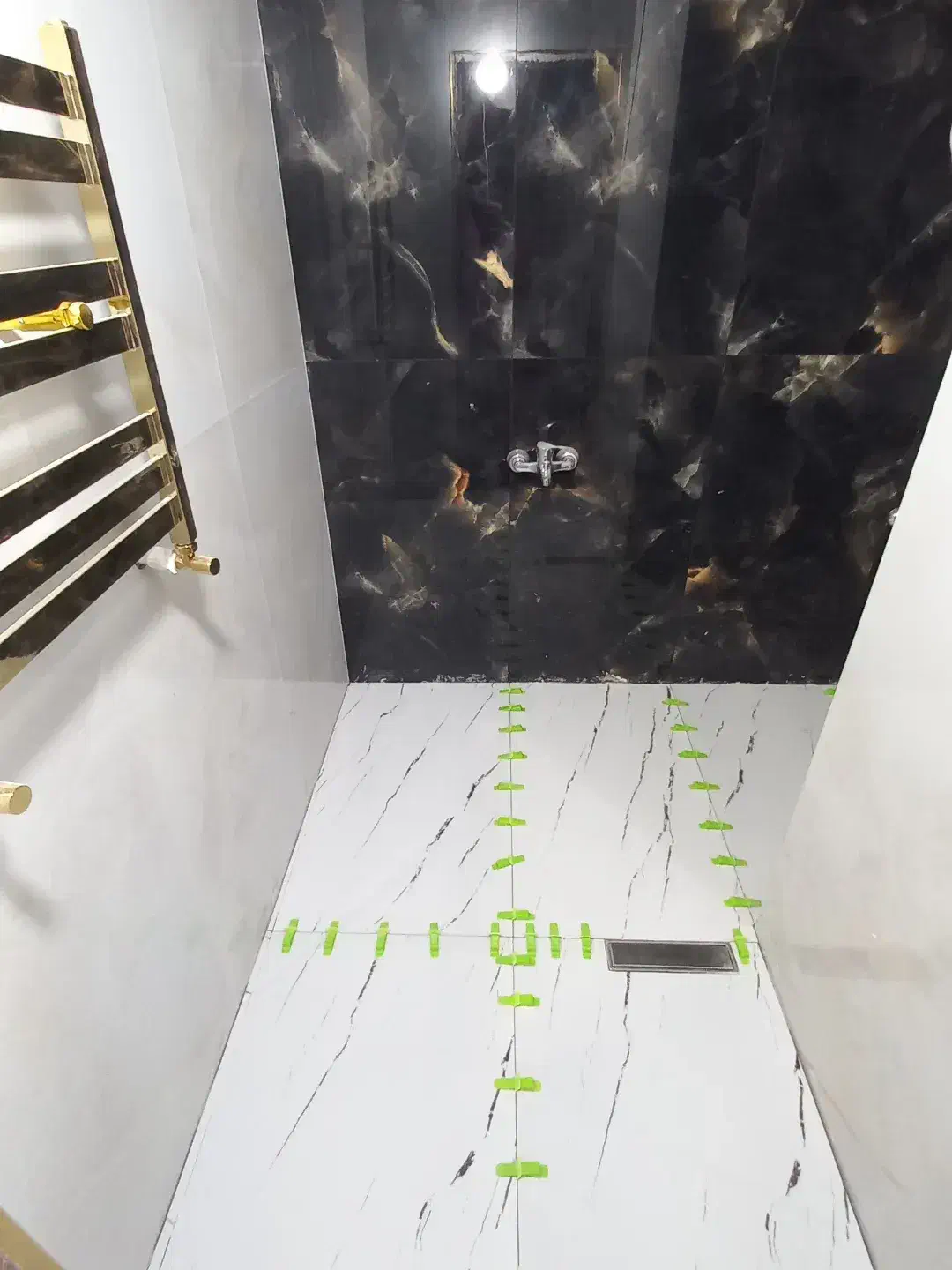 گ ،کاشی وسرامیک موزاییک سیمان کاری بنایی بلوک|خدمات پیشه و مهارت|صومعهسرا, |دیوار