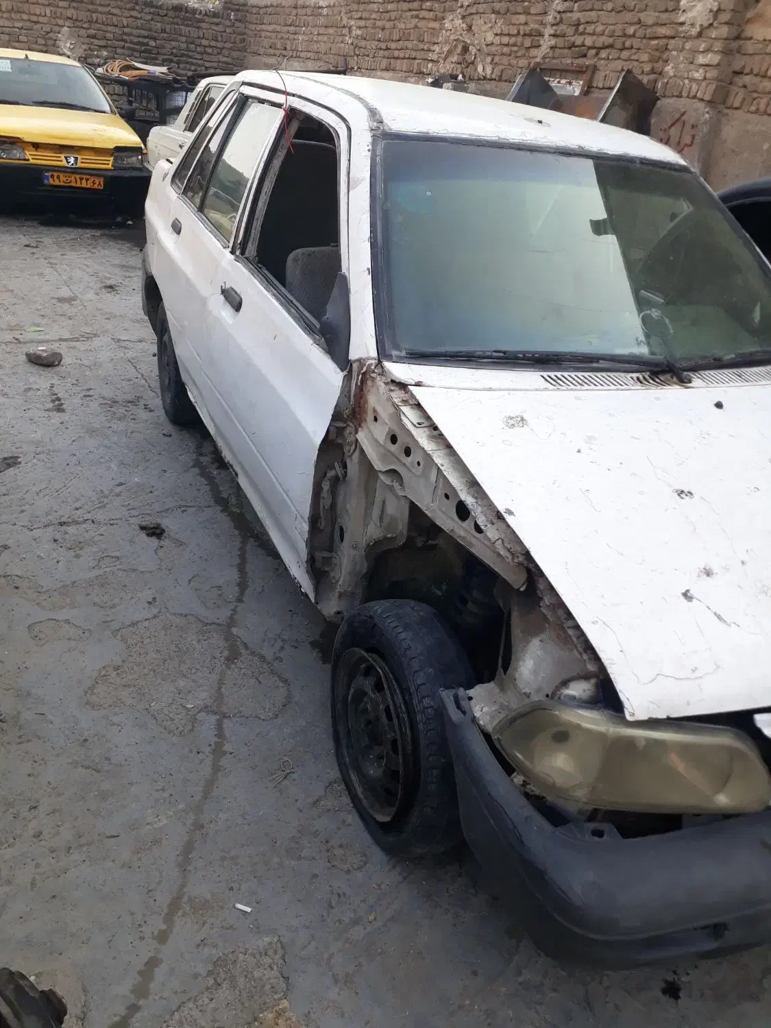 شرکت اسقاطی سمند پژو۴۰۵ پراید ۲۰۶ اسقاط|خودرو سواری و وانت|کرج, ملک‌آباد|دیوار
