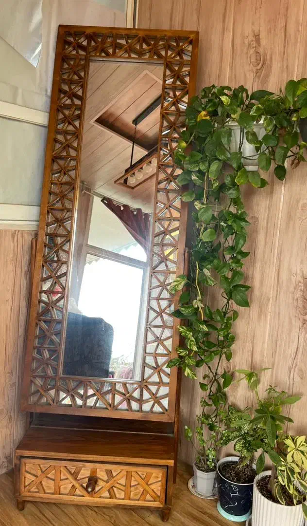 اینه قدی چوبی مورب کاری|آینه|بندر انزلی, مسکن مهر|دیوار