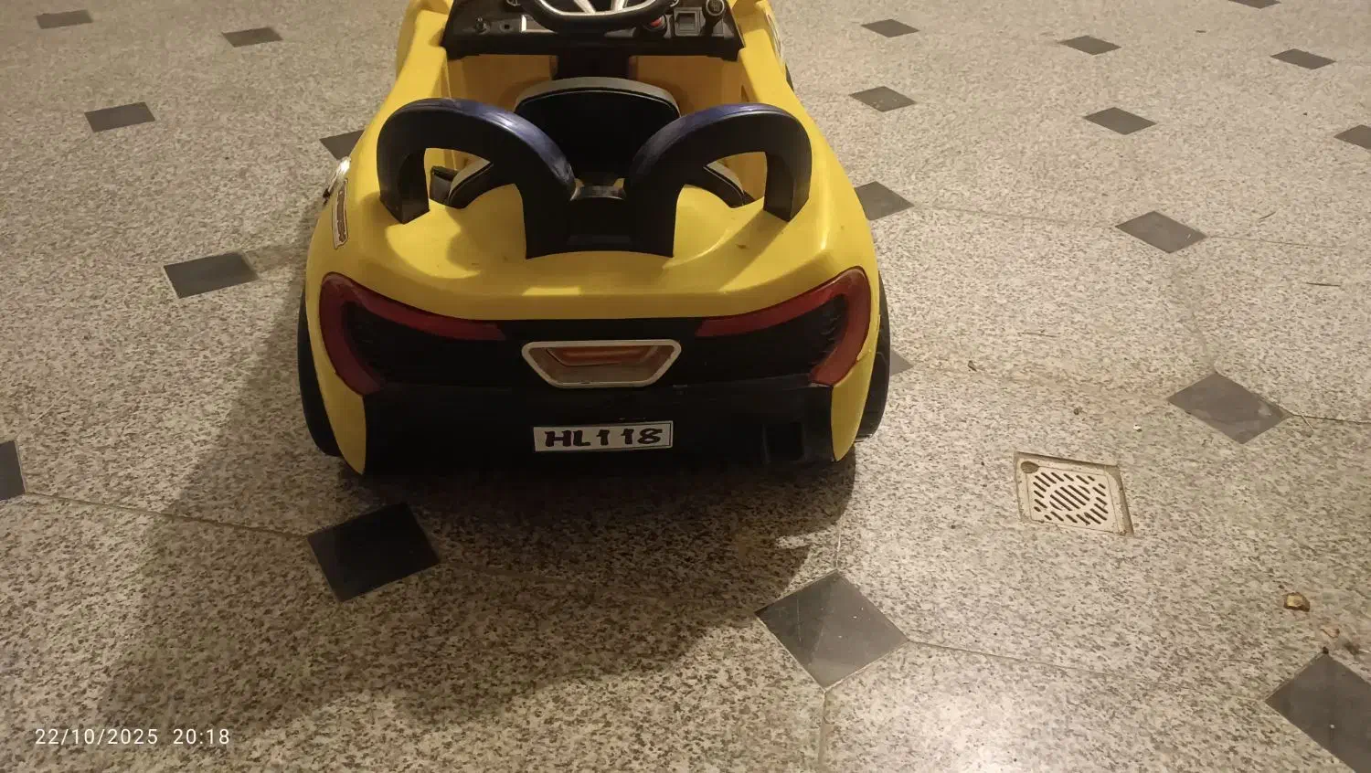 ماشین شارژی|اسباب و اثاث بچه|مرند, |دیوار