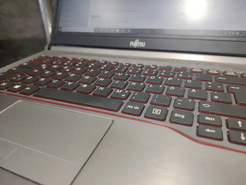 لبتاپ Fujitsu e744|رایانه همراه|نجفآباد, منتظری شمالی|دیوار