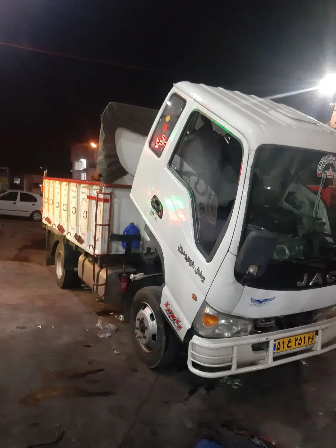 جک اراز|خودرو سنگین|رشت, لاکان|دیوار