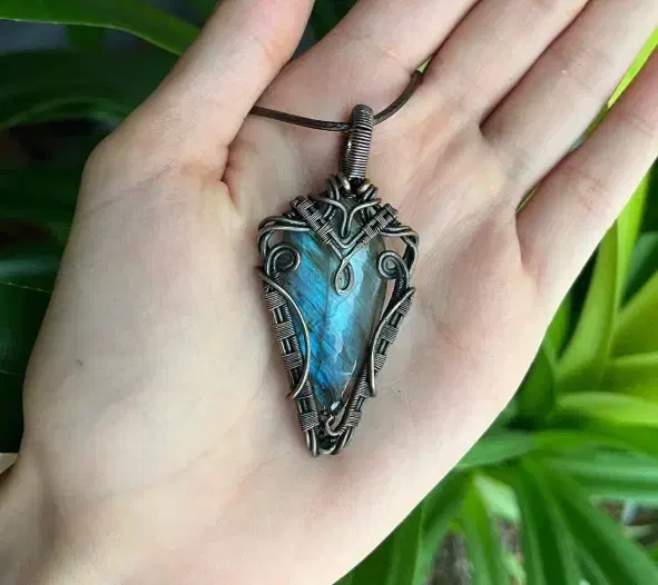 گردنبند های دستساز|جواهرات|اصفهان, چرخاب|دیوار