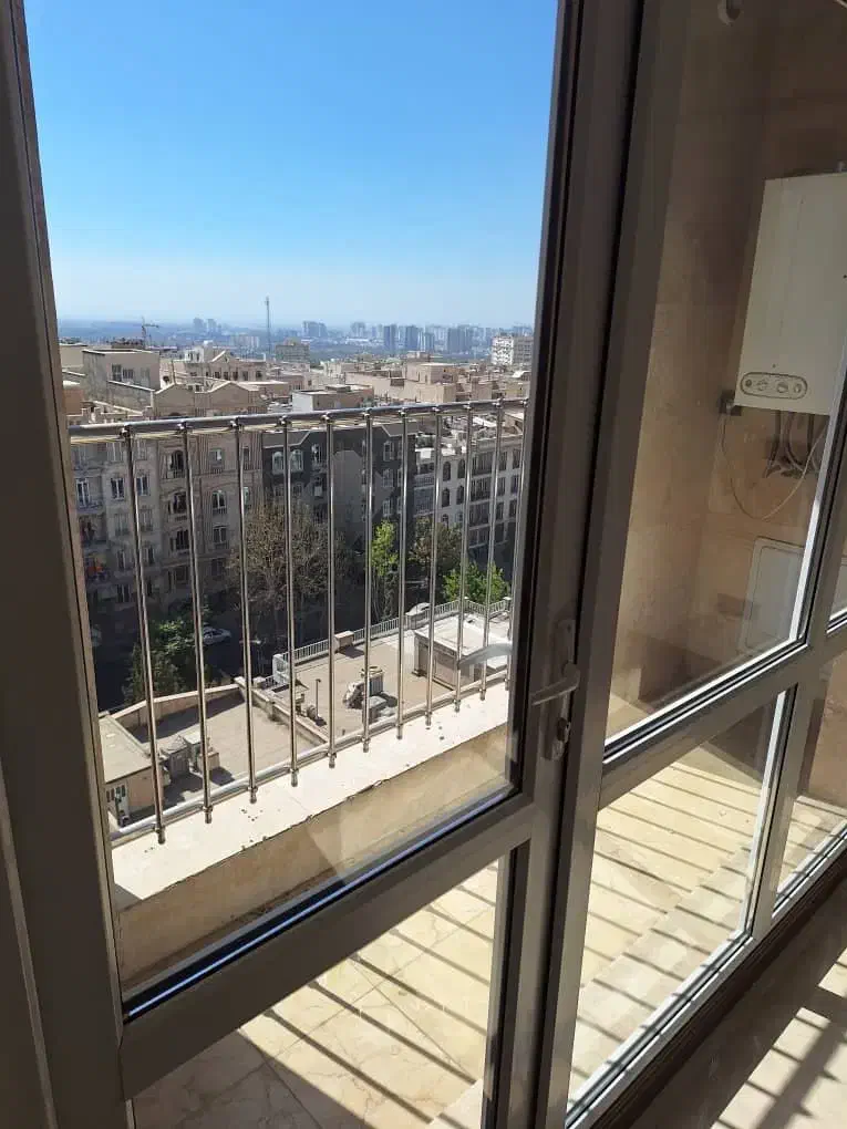 ۱۳۰ متر نوساز فول طبقه ۶ تخلیه شهران