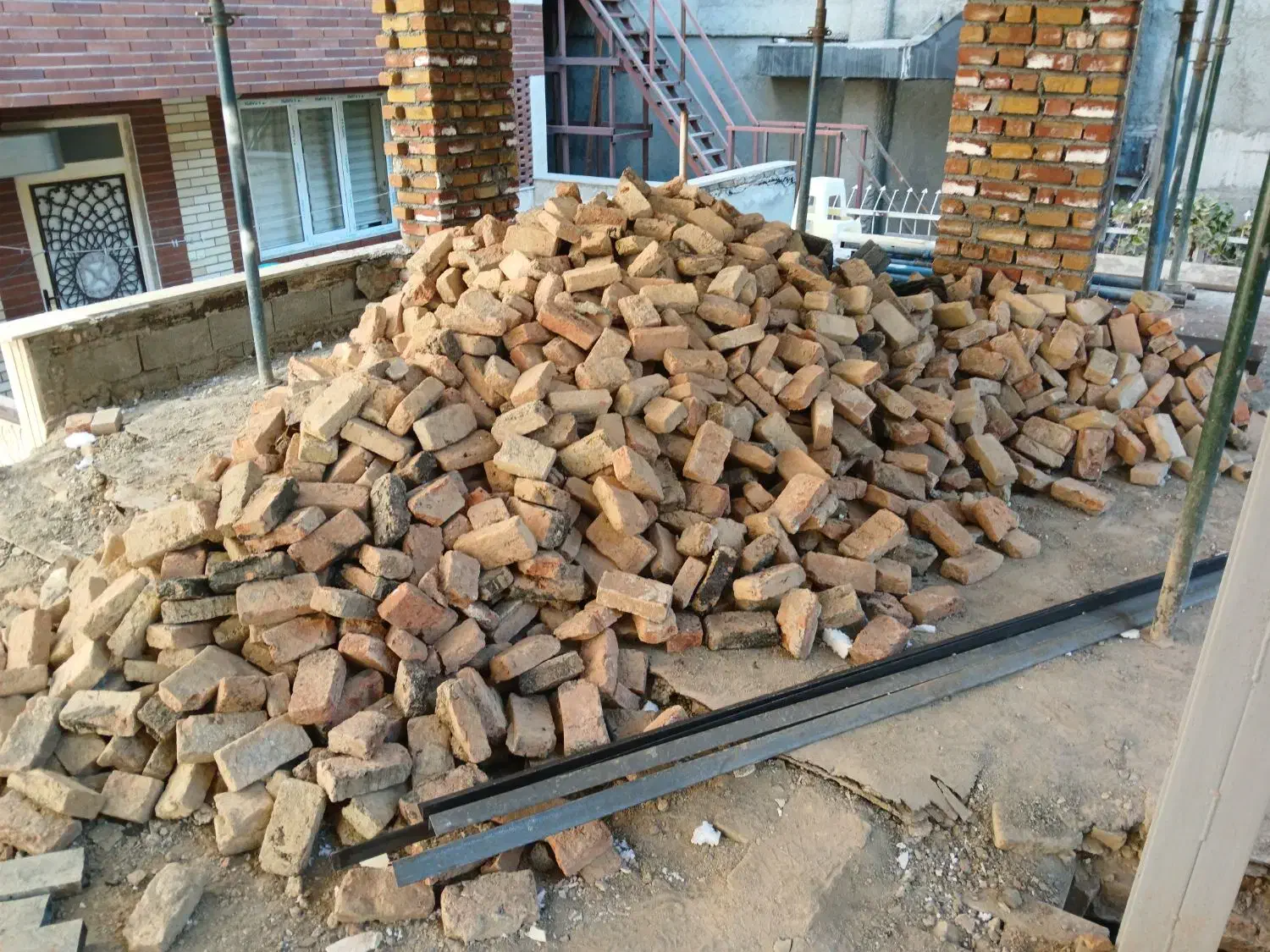 آجر دونه‌ای ۱۵۰۰ تومن|مصالح و تجهیزات ساختمان|سنندج, |دیوار