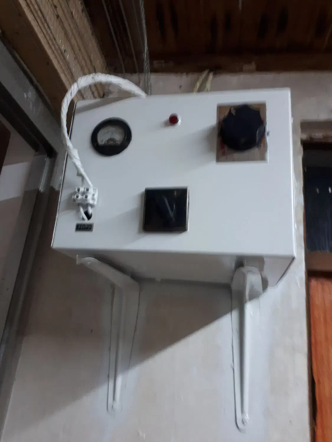 ترانس برق قدیمی پنج هزار|ابزارآلات|آستانه اشرفیه, |دیوار