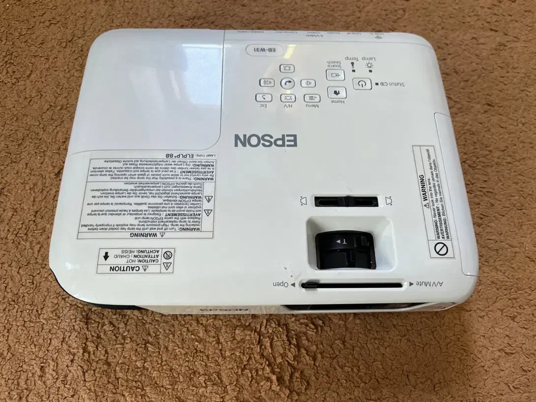پروژکتور اپسون مدل EB-w31 در حد صفر|تلویزیون و پروژکتور|کرمان, |دیوار