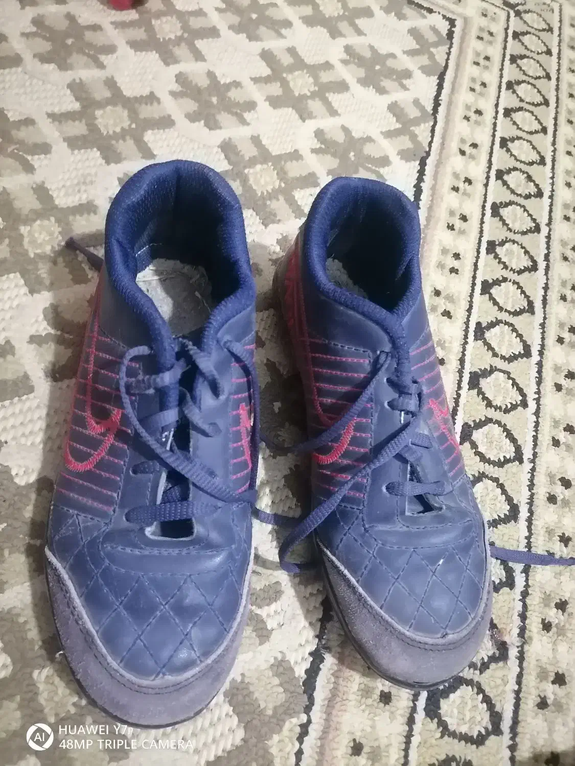 دونبده ی کشتی.کفش کشتی.کفش چمن|تجهیزات ورزشی|گنبد کاووس, |دیوار