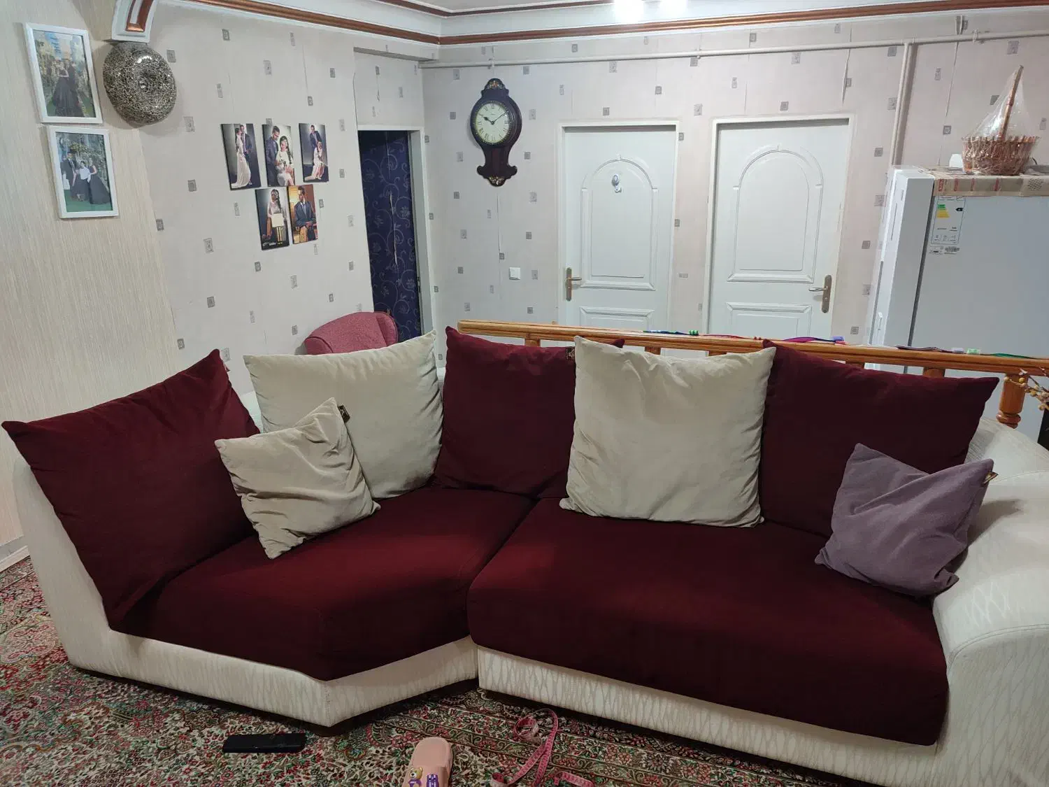 مبل ال راحتی|مبلمان خانگی و میز عسلی|رشت, لاکانی|دیوار