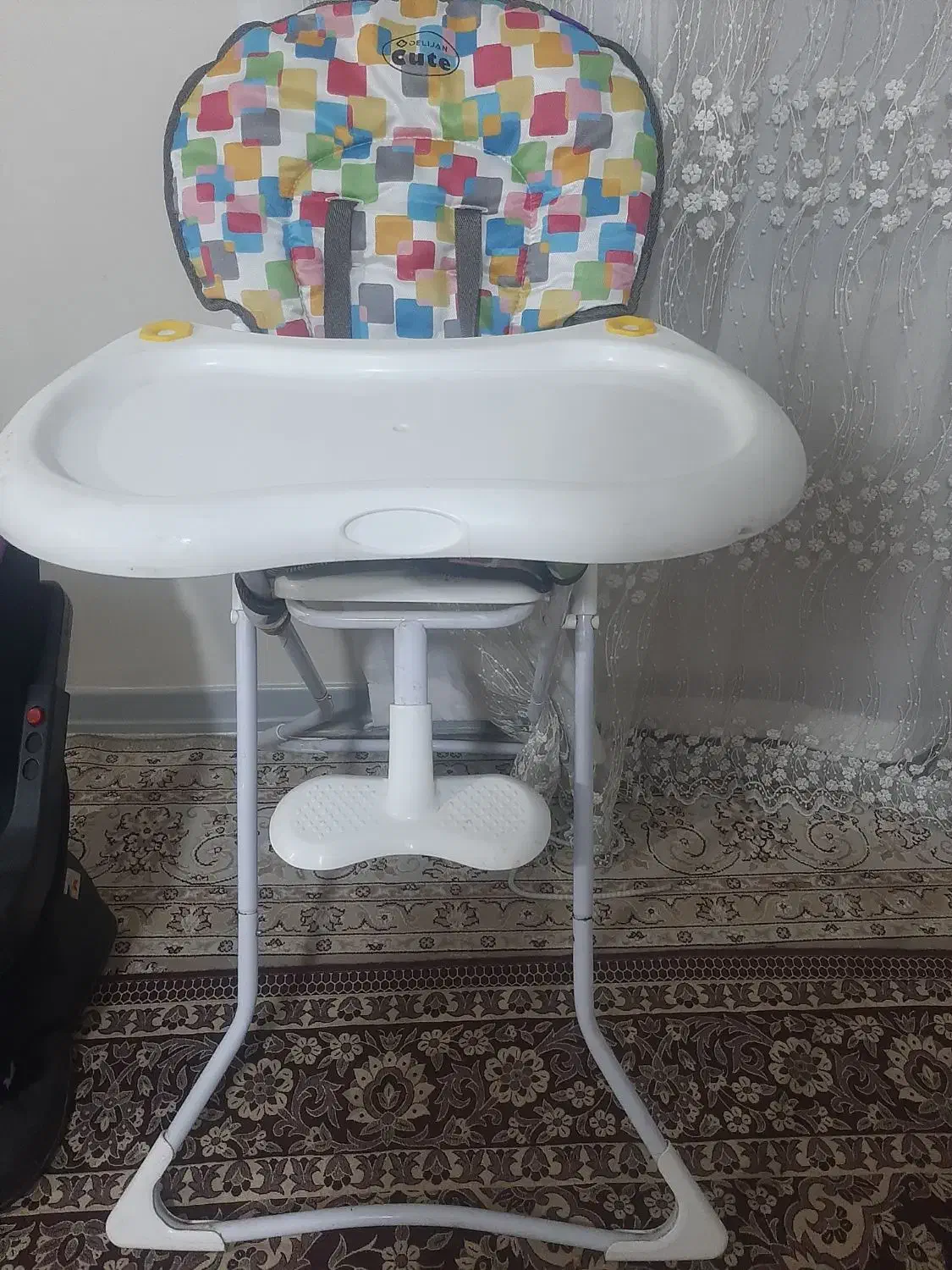 صندلی غذای کودک مارک دلیجان ۱ میلیون تومان|تخت و صندلی بچه|کهریزک, |دیوار