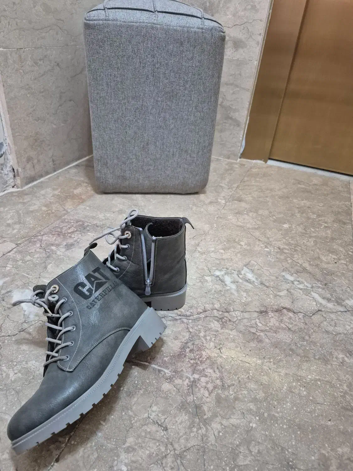 نیم بوت|کیف، کفش، کمربند|مشهد, دانشجو|دیوار