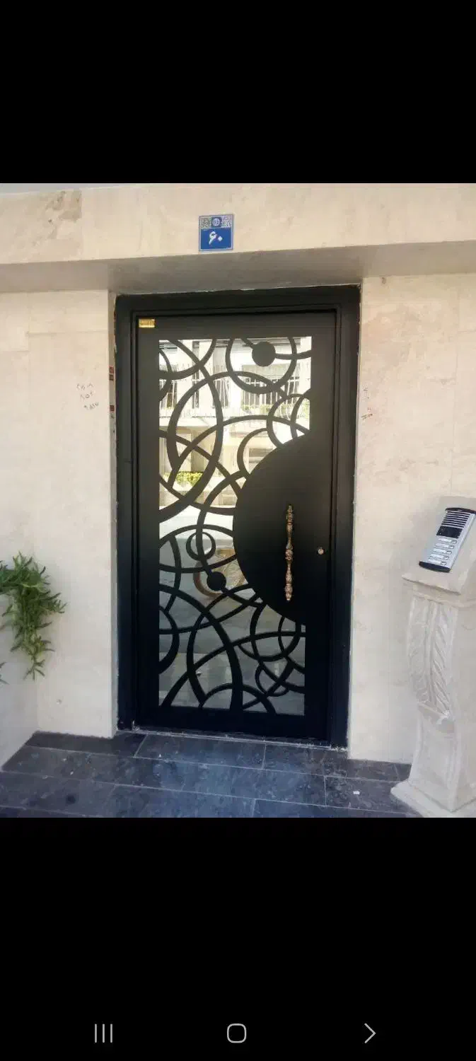 ساخت انواع درب وپنجره اهنکاری|مصالح و تجهیزات ساختمان|برخوار, |دیوار