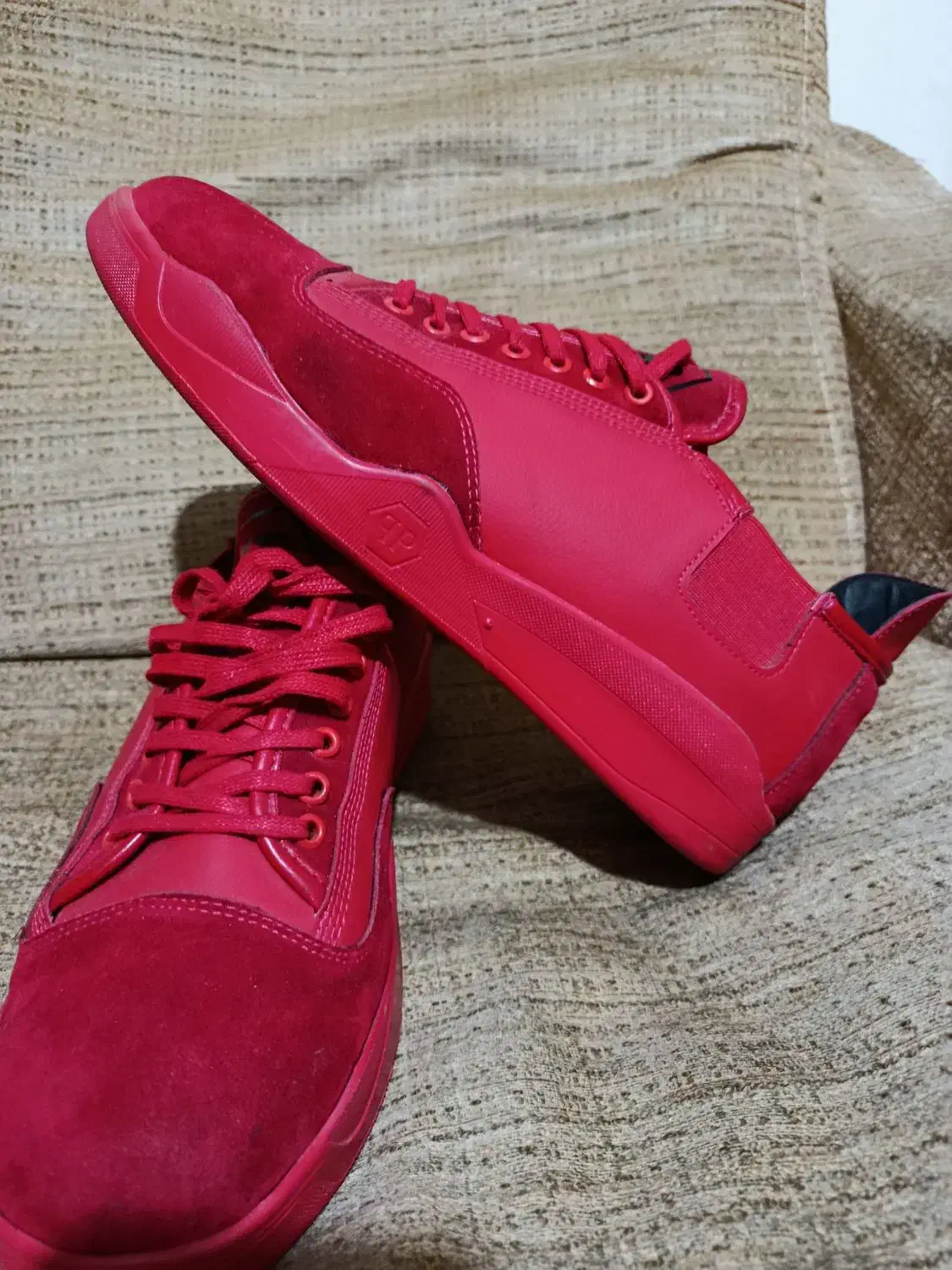 کفش|کیف، کفش، کمربند|بجنورد, |دیوار