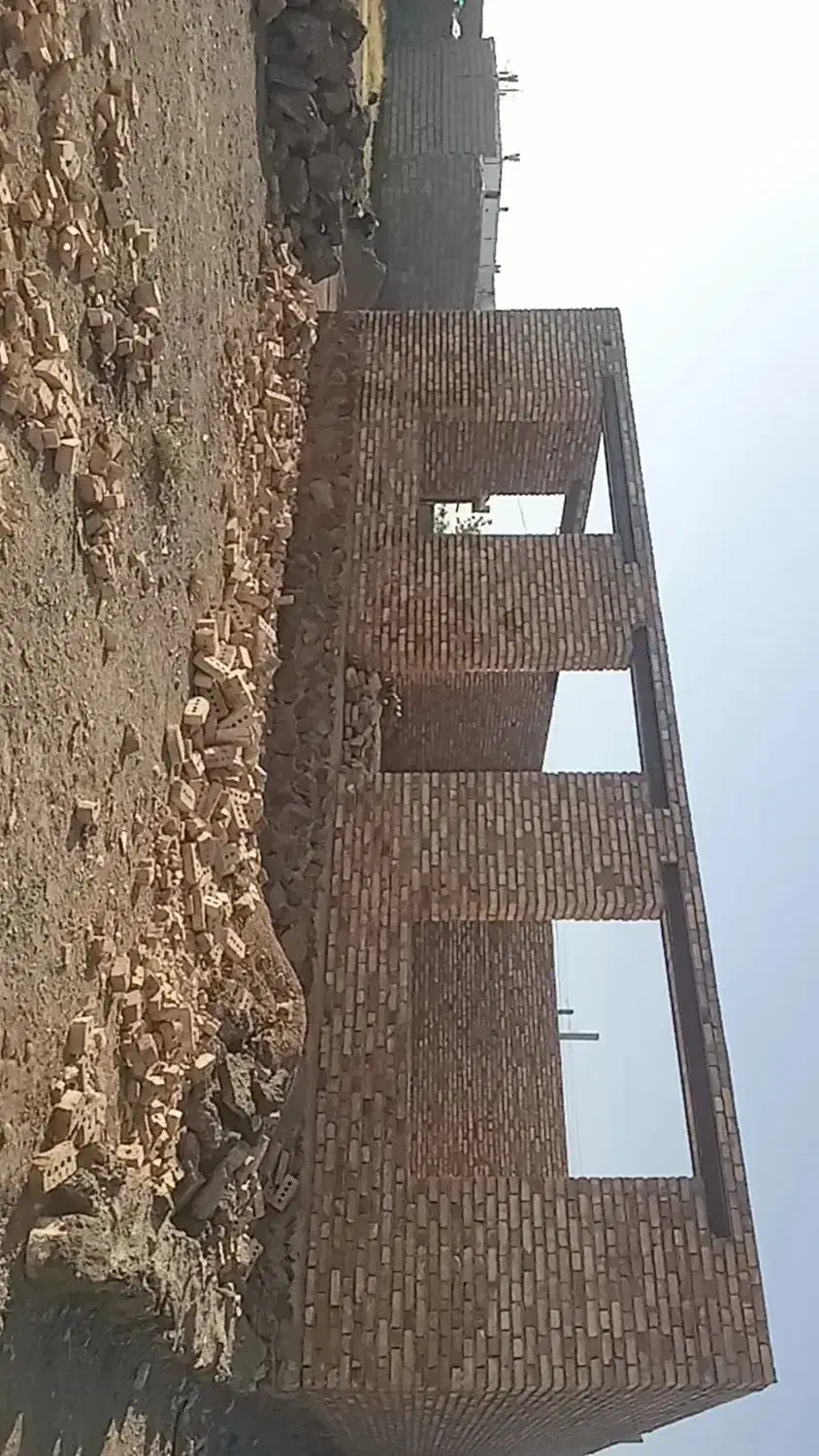 فروش زمین و سازه نیمه کاره در شهر میلاد|فروش خانه و ویلا|پلدشت, |دیوار