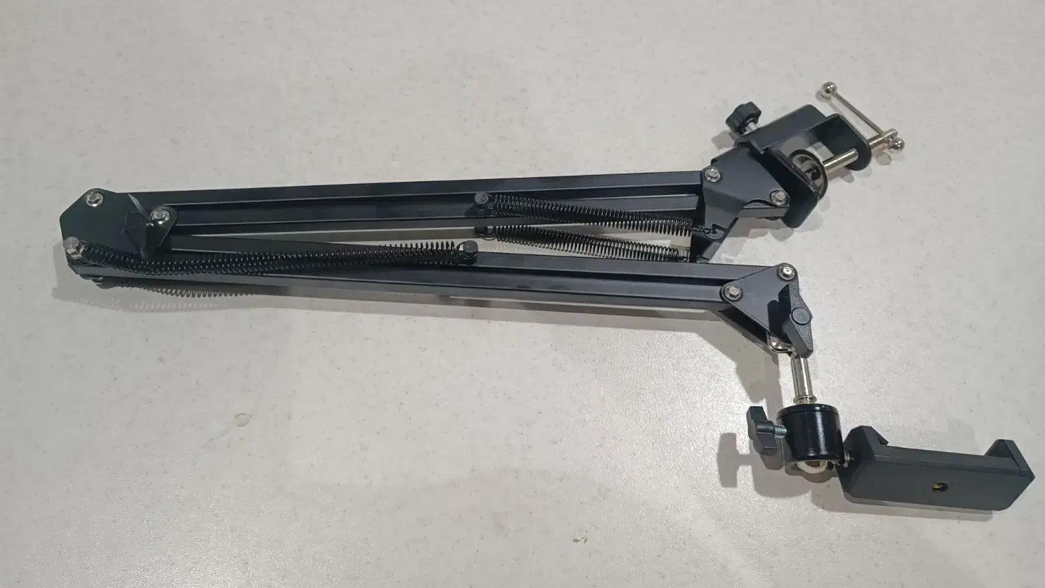 پایه نگهدارنده موبایل|لوازم جانبی موبایل و تبلت|تهران, علم و صنعت|دیوار