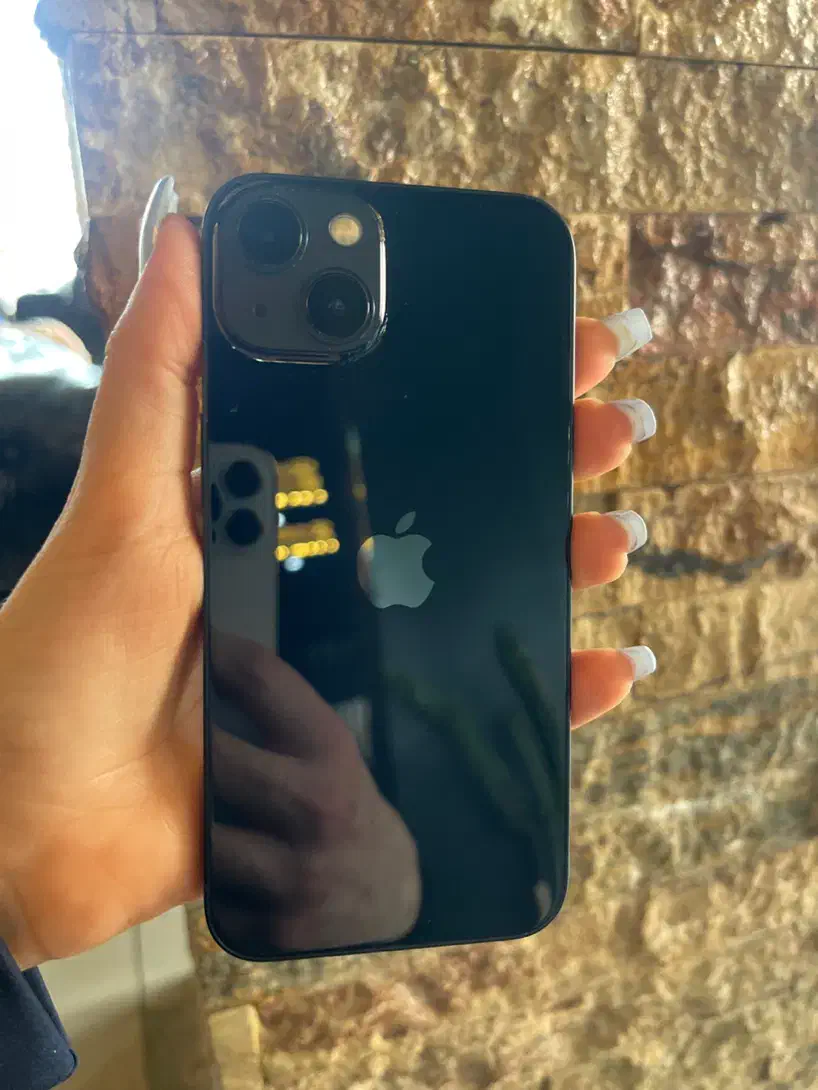 iphone13|موبایل|پرند, فاز ۲|دیوار
