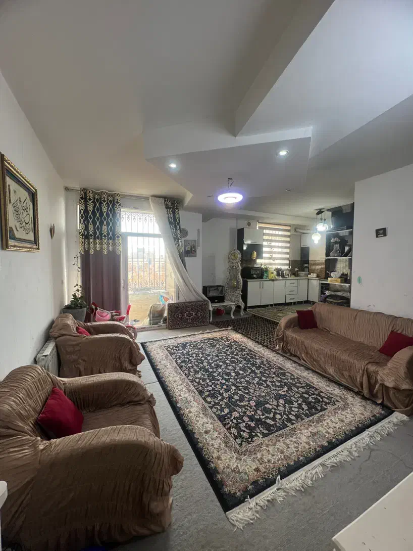 آپارتمان ۷۸متری،۲خواب،طبقه اول،کم واحد،لاله صحرا|فروش آپارتمان|رودهن, |دیوار