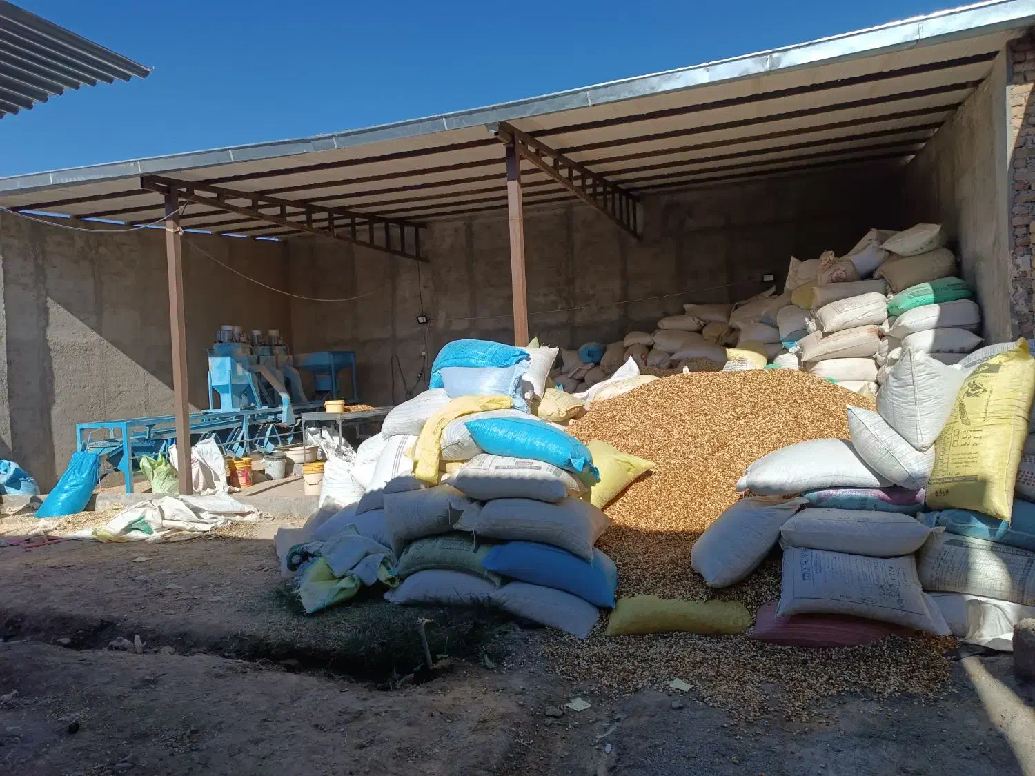 کارگر روزمزد خانم (کار در کارگاه)|استخدام خدمات فروشگاه و رستوران|تربتحیدریه, پائین ولایت|دیوار