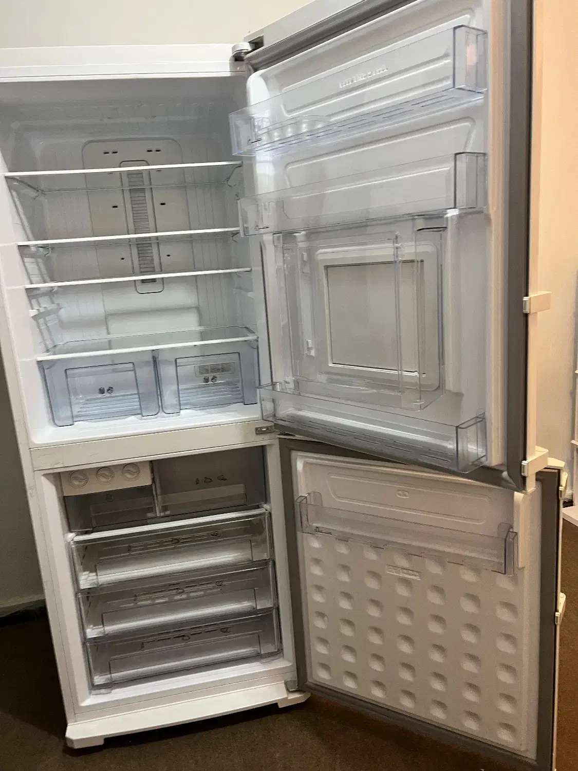 یخچال فریزر ۳۵ فوت الکترواستیل|یخچال و فریزر|شاهین‌شهر, طالقانی|دیوار