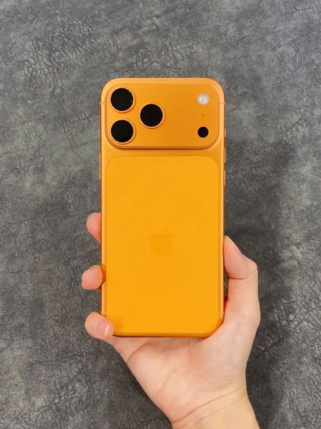 کشــش نرم افزار ( اندروید ۱۵) Apple 17*|موبایل|زاهدان, |دیوار