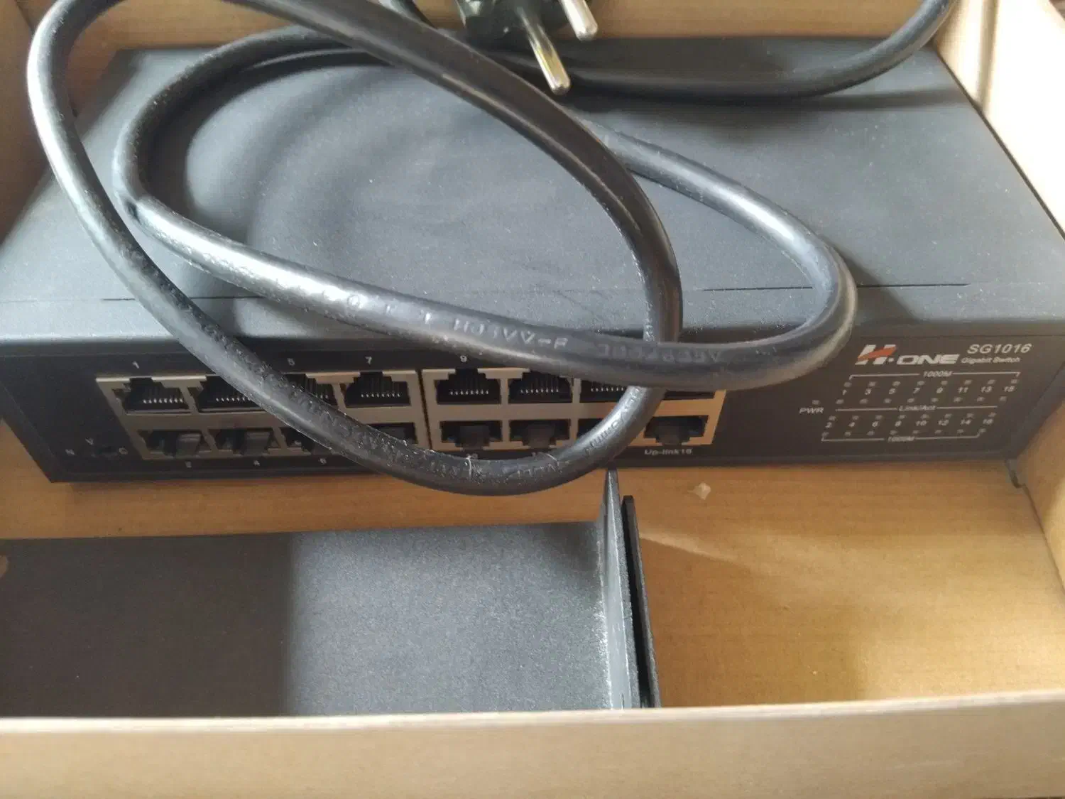 سوییچ ۱۶|مودم و تجهیزات شبکه|رباط‌کریم, رباط‌کریم|دیوار