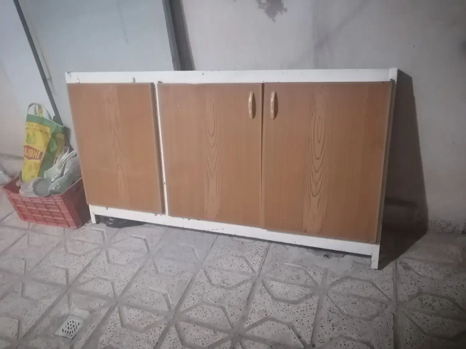 درب به همراه کم درب کابینت فلزی|مصالح و تجهیزات ساختمان|مشهد, شهرک ابوذر|دیوار