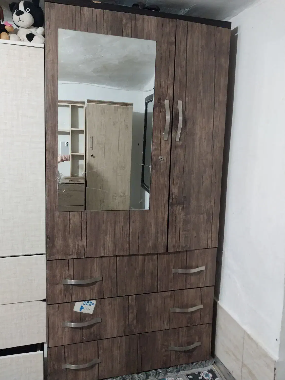 کمد|جاکفشی، کمد، دراور|زیویه, |دیوار