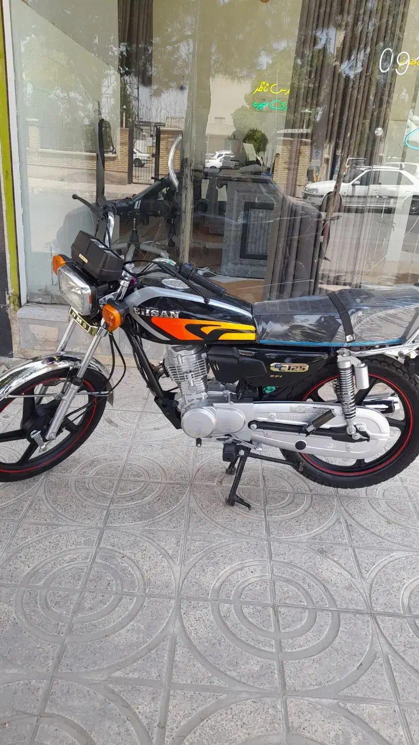 احسان ۱۲۵ درحد صفر|موتورسیکلت|زرندیه, |دیوار