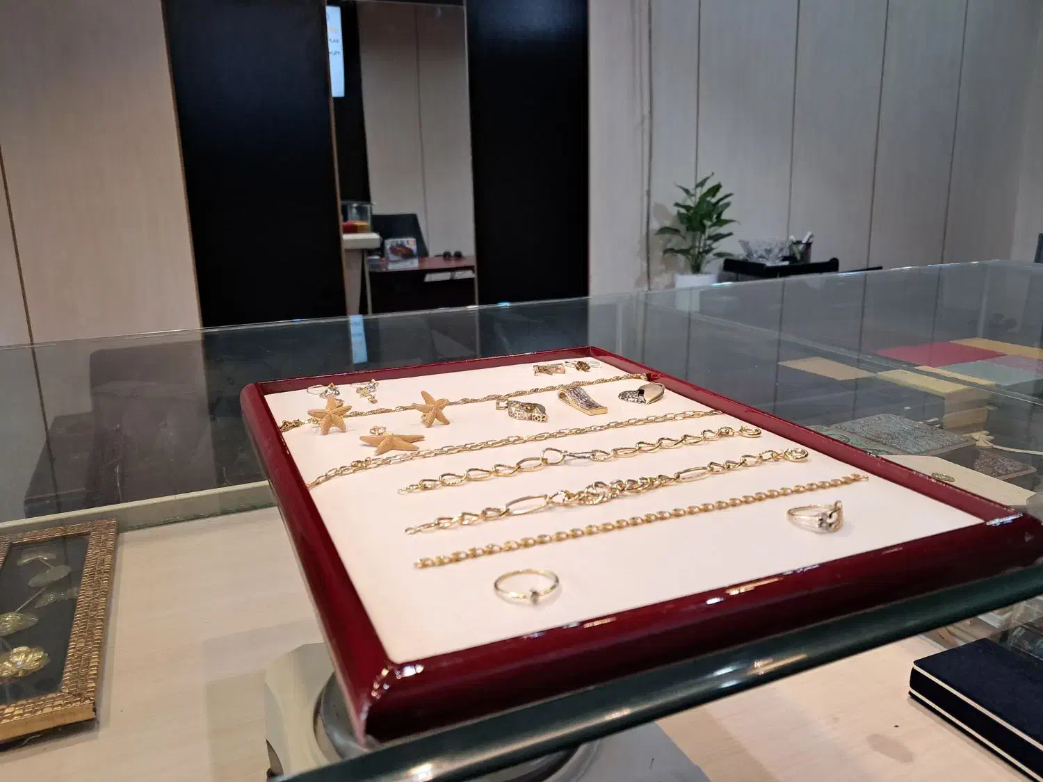 طلا با کمترین اجرت بازار|جواهرات|اصفهان, سرتاوه|دیوار