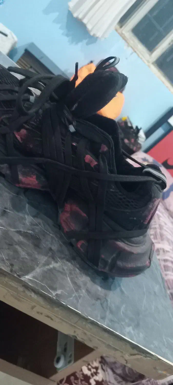 کفش|کیف، کفش، کمربند|مریوان, |دیوار