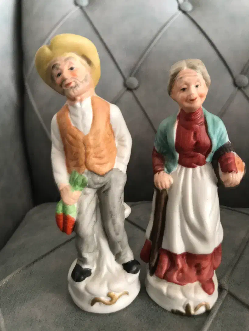 مجسمه های قدیمی اروپایی|کلکسیون اشیاء عتیقه|تبریز, |دیوار