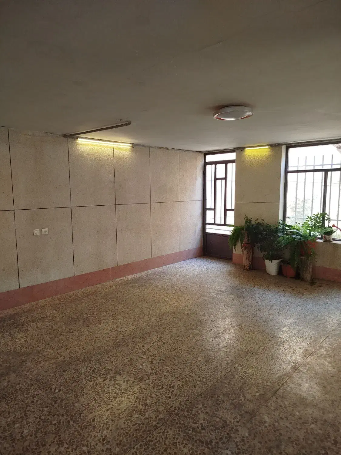 102 متر تربیت 26.. ویلایی|فروش خانه و ویلا|کرج, شهرک امام رضا (ع)|دیوار