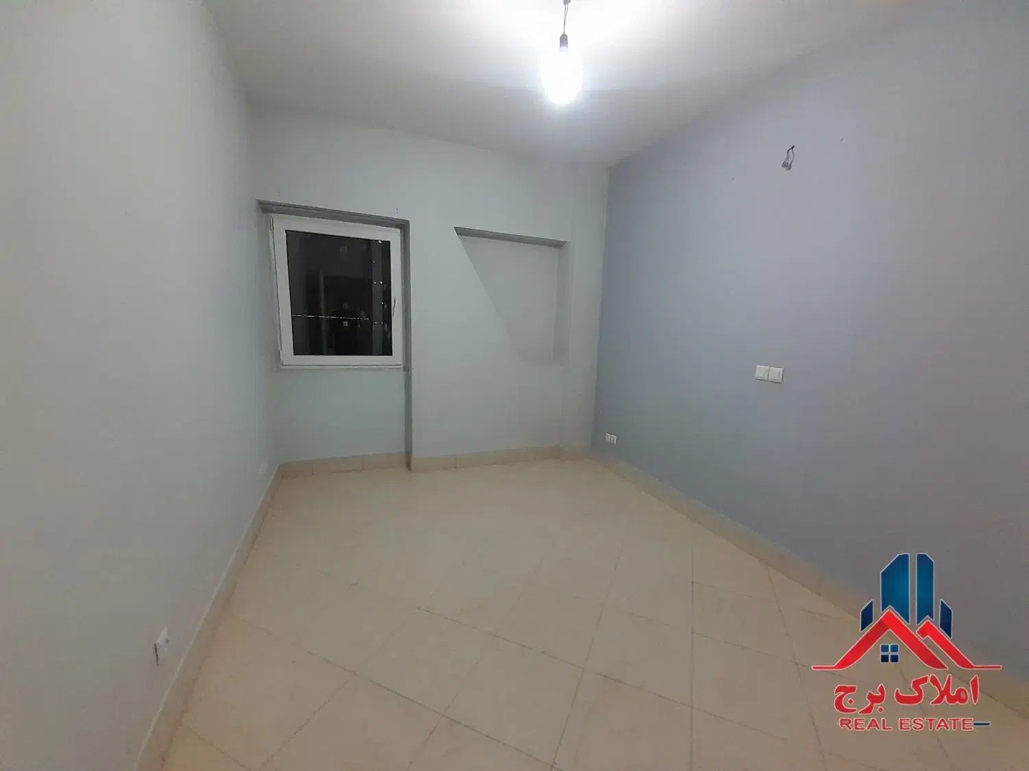 *شهرک چشمه ۱۲۵متر ۲خ ۲تراس ۲انباری طبقه آخر برج*