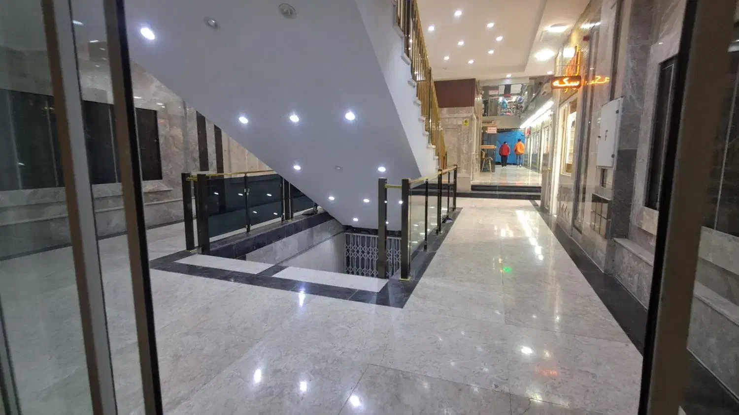 مغازه طلافروشی/ تهاتر/ اقساط / پرند|فروش مغازه و غرفه|پرند, فاز ۰|دیوار