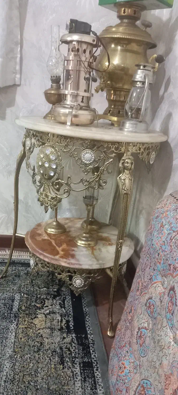 میز برنز لوستر ۵شاخه برنز اصل سنگین درحد نو|لوستر و چراغ آویز|کرج, اکبرآباد|دیوار