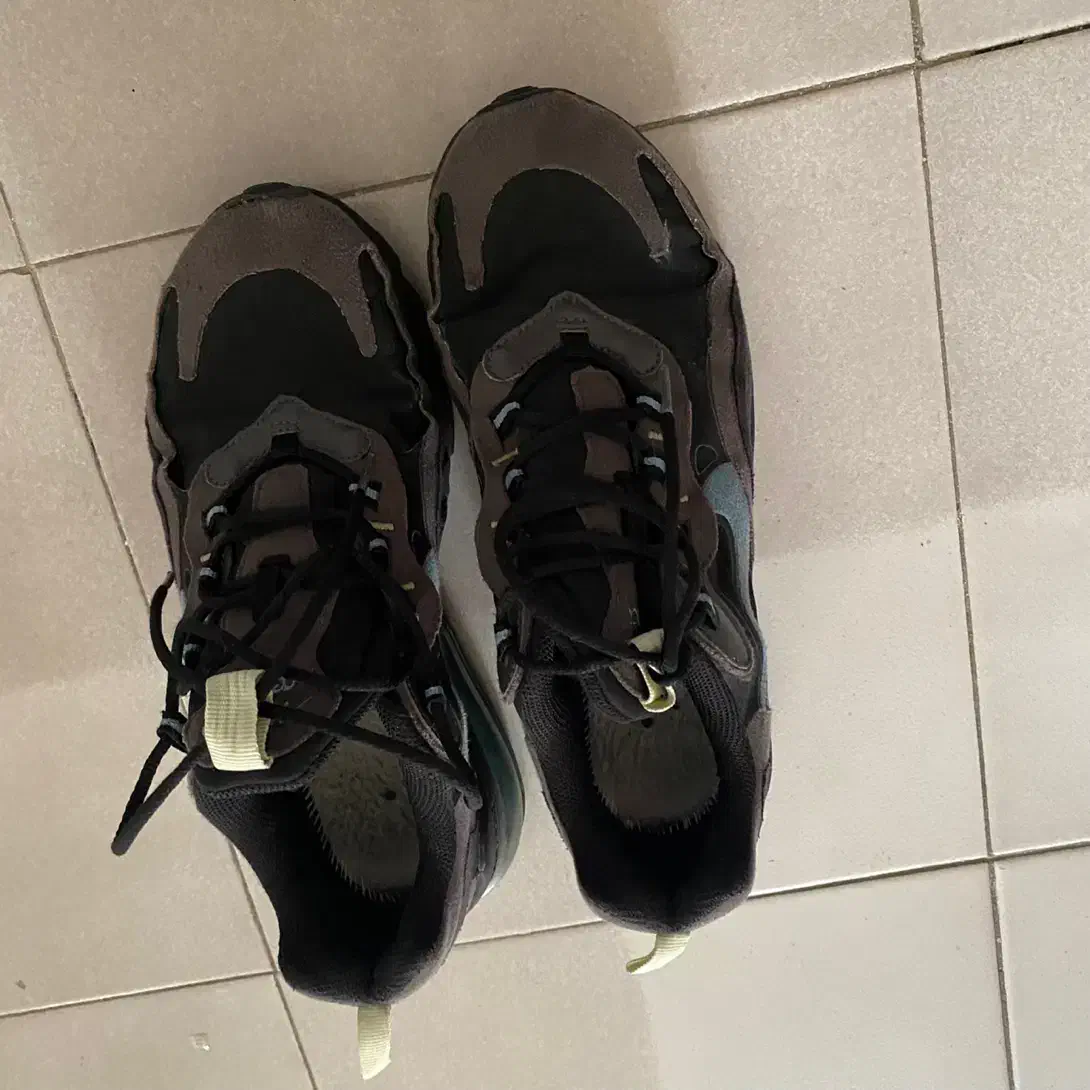 حراج کفش زنانه|حراج|تهران, اکباتان|دیوار