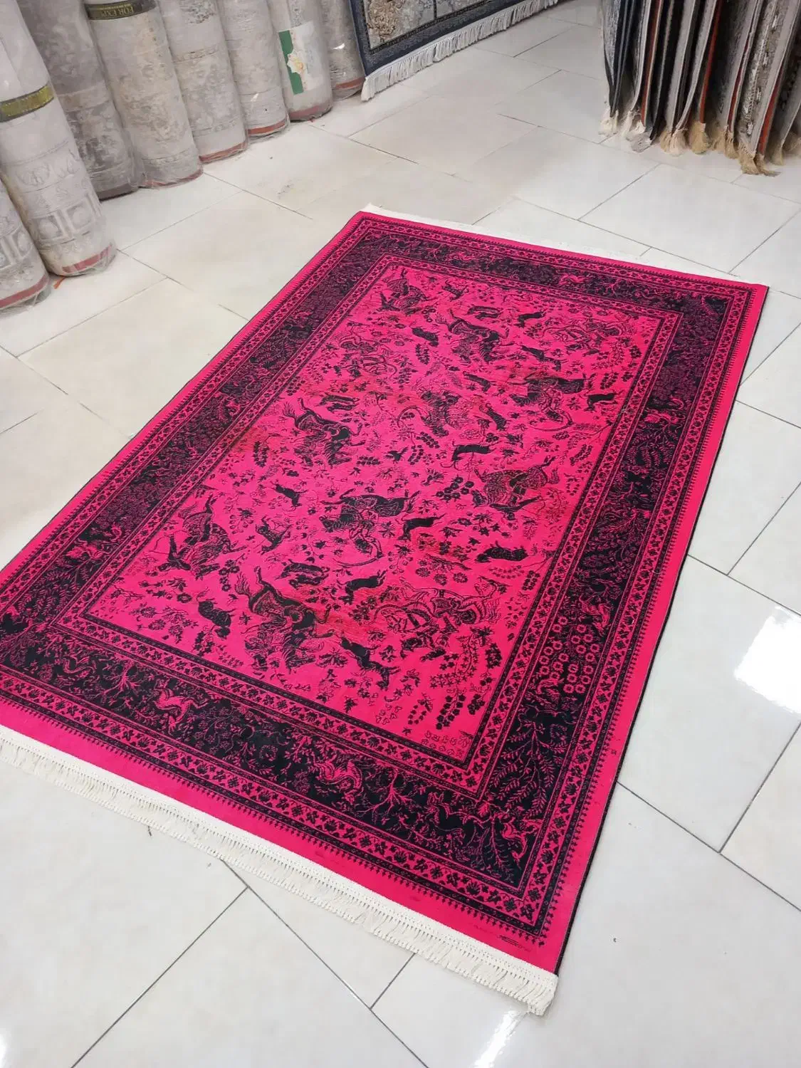 فرشینه یاس|فرش|رشت, دروازه لاکان|دیوار