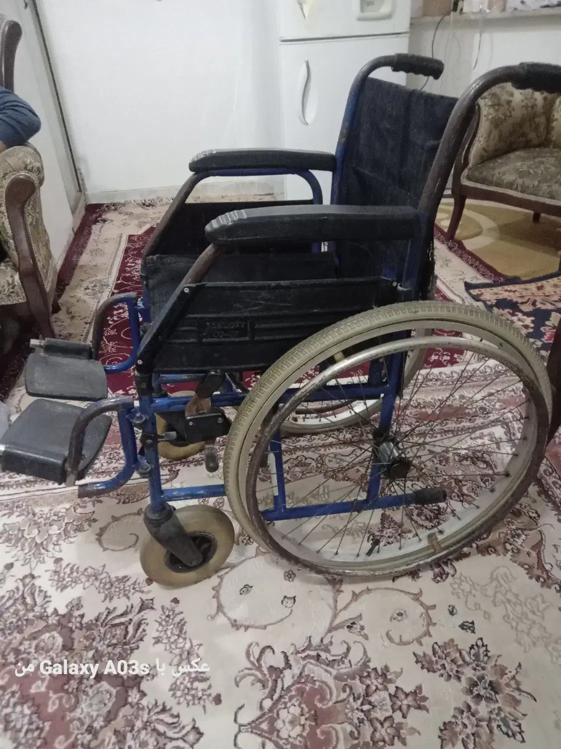 ویلچر در حد نو میباشد|پزشکی|رشت, یخسازی|دیوار