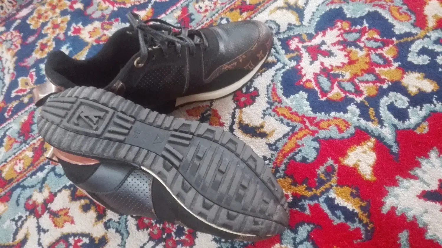 دوجفت کتونی دخترانه|کیف، کفش، کمربند|کاشان, امیرکبیر|دیوار