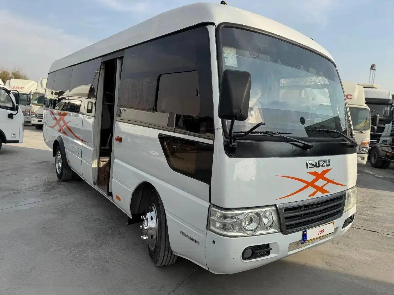 مینی بوس ایسوزو سحر|خودرو سنگین|مشهد, بهشت|دیوار