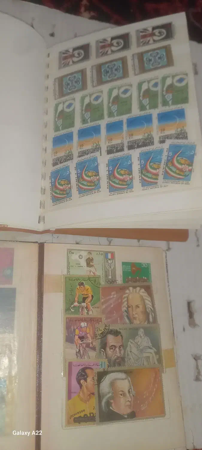 دوجلد تلبوم تمبر|کلکسیون سکه، تمبر، اسکناس|مرند, |دیوار