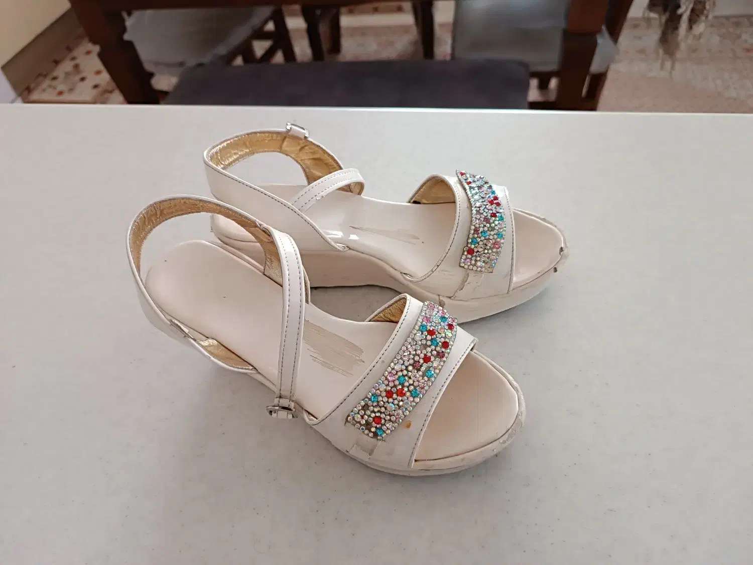 دمپایی رو فرشی دخترونه|کیف، کفش، کمربند|قم, شاه سید علی|دیوار