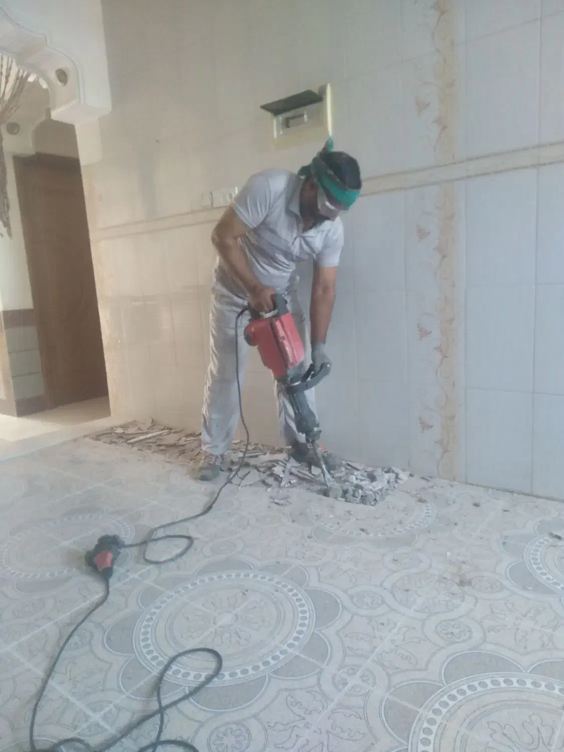 تخریب و کانال کشی لوله فاضلاب|خدمات پیشه و مهارت|کلاله, |دیوار