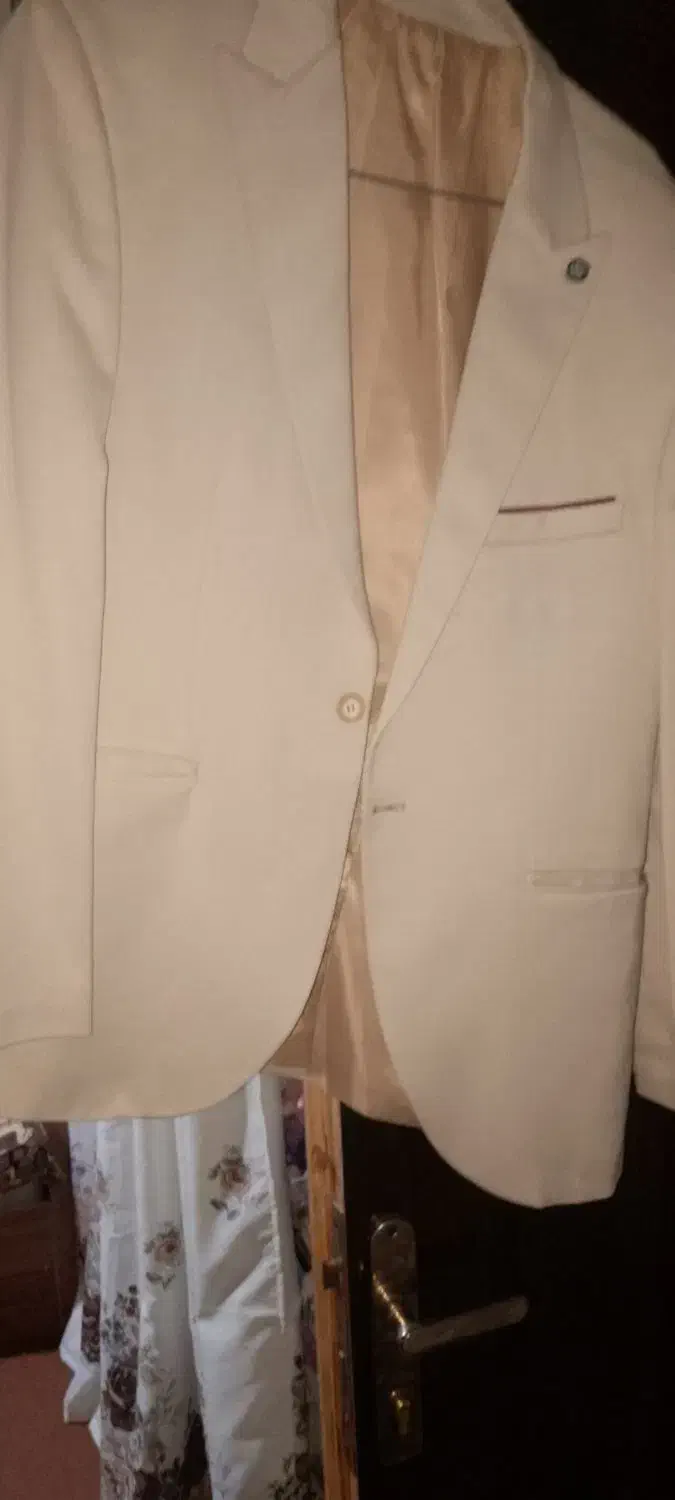 لباس ها فقط یک بار استفاده شدن|لباس|چابهار, |دیوار