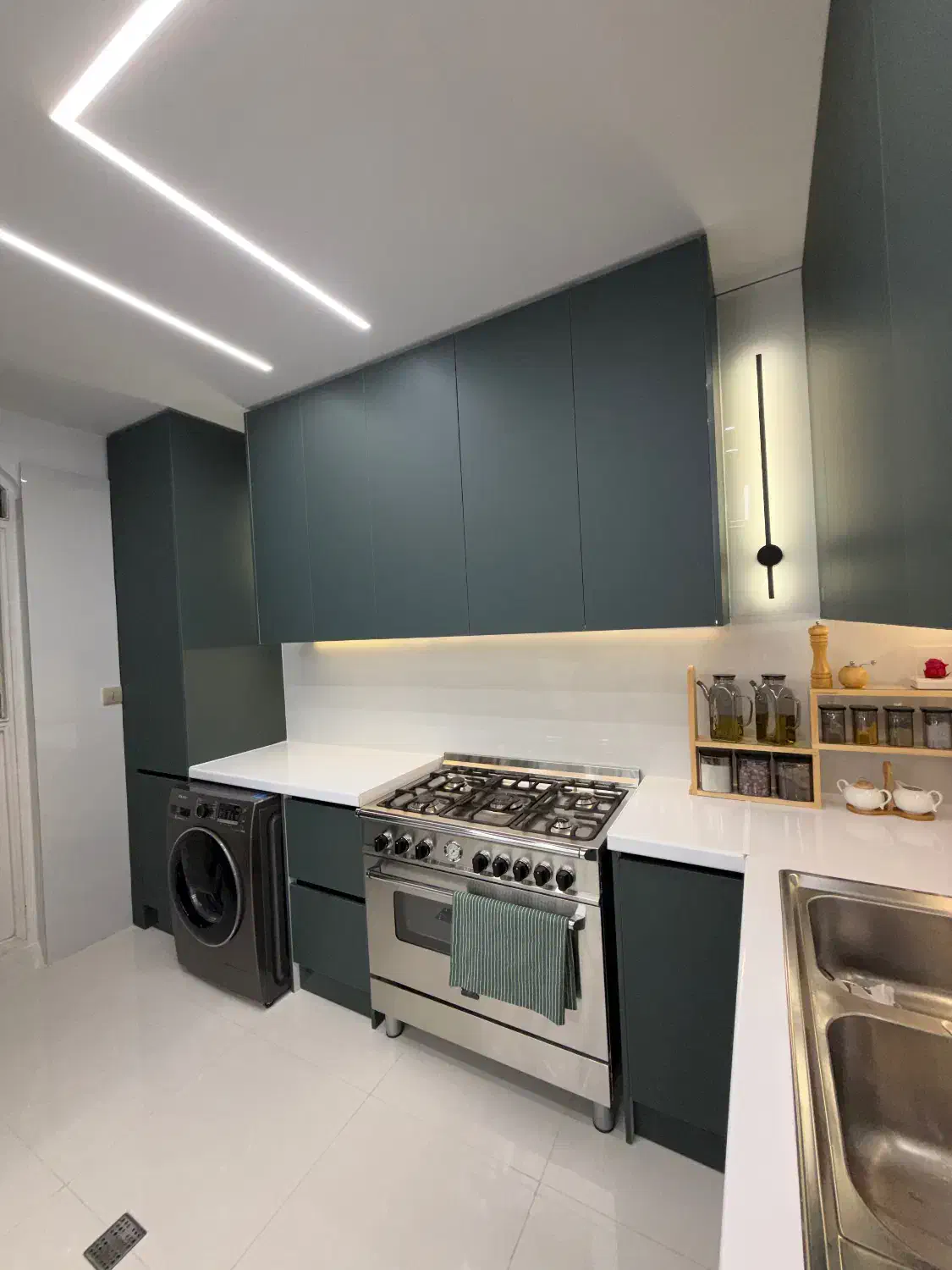 برشکار و استاد کار ام دی اف|استخدام صنعتی، فنی، مهندسی|قزوین, |دیوار