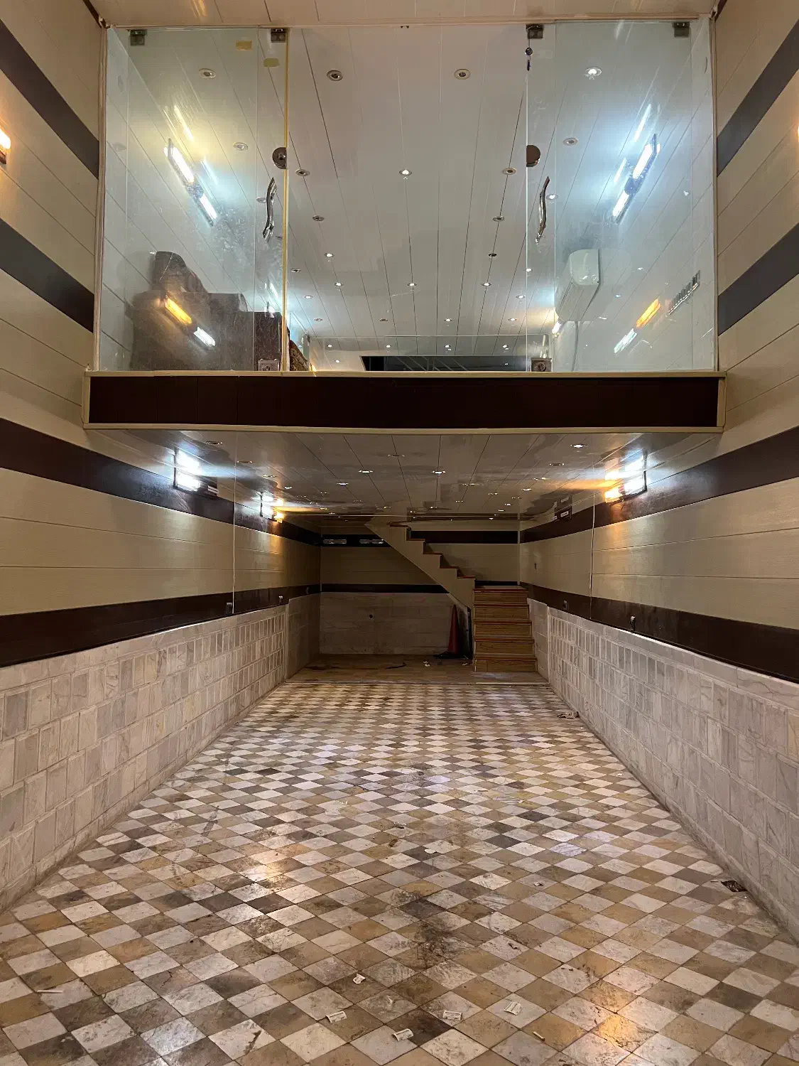 رهن و اجاره مغازه ۲۲ بهمن شمالی|اجارهٔ مغازه و غرفه|کازرون, |دیوار