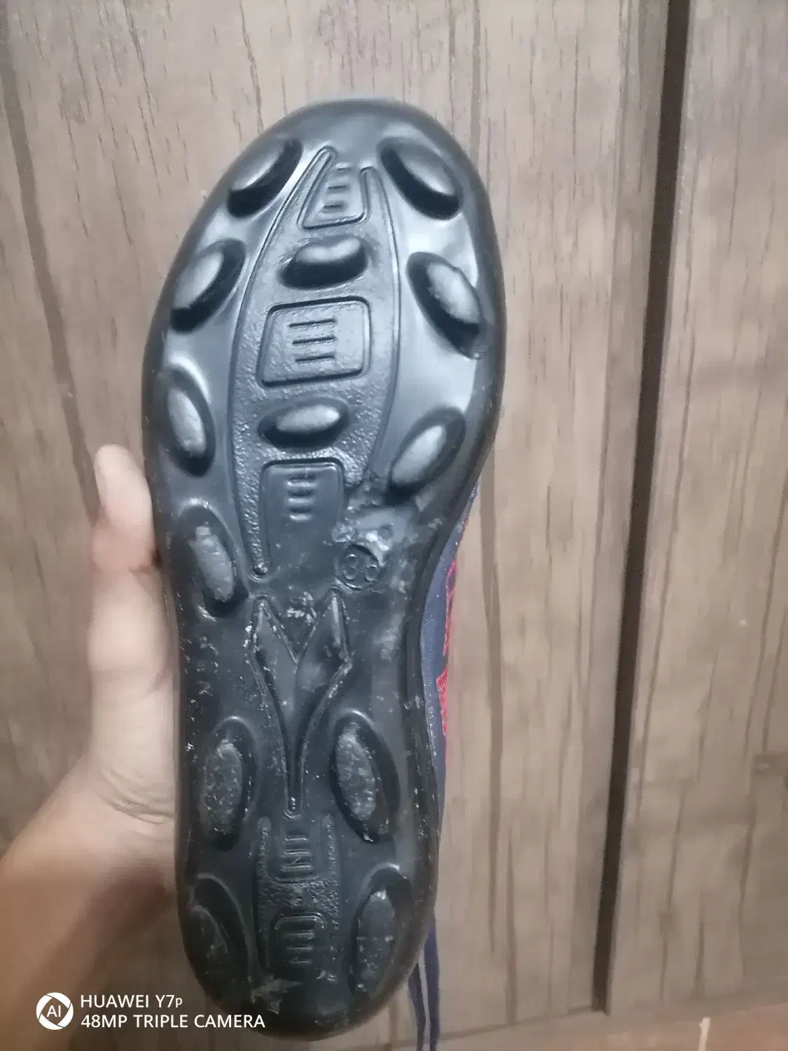 دونبده ی کشتی.کفش کشتی.کفش چمن|تجهیزات ورزشی|گنبد کاووس, |دیوار