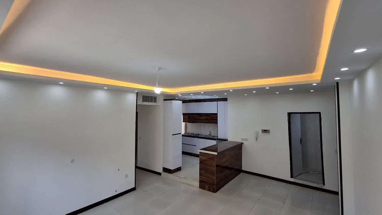 اپارتمان ۸۰ متری/خوش نقشه/قیمت استثنایی|فروش آپارتمان|هشتگرد, شهرک پارسیان|دیوار