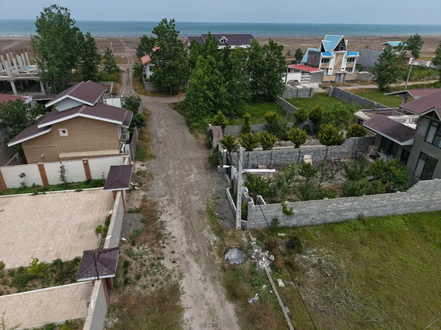 دوقطعه ساحلی بردوم و سوم آماده ساخت ساحل چمخاله|فروش زمین و ملک کلنگی|لاهیجان, طالقانی|دیوار